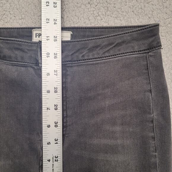 Free People Jeans 27 Just Float On Bell Bottom Flare Black Gray 70s Boho Hippie - Picture 8 of 11